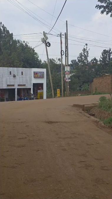 21-decimal plot near the main tarmac in Kira