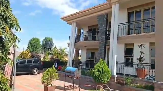 6-bed property for sale in Nabusugwe