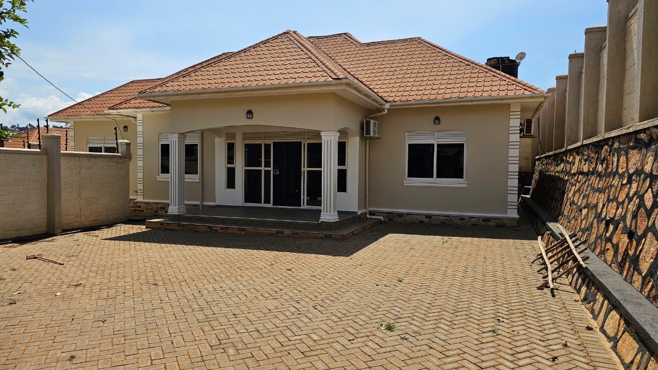 3-bed property for sale in Munyonyo