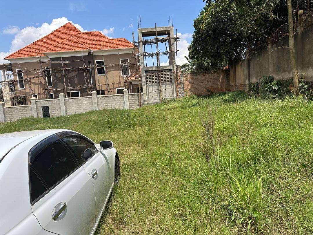 Land for sale in Buwaate