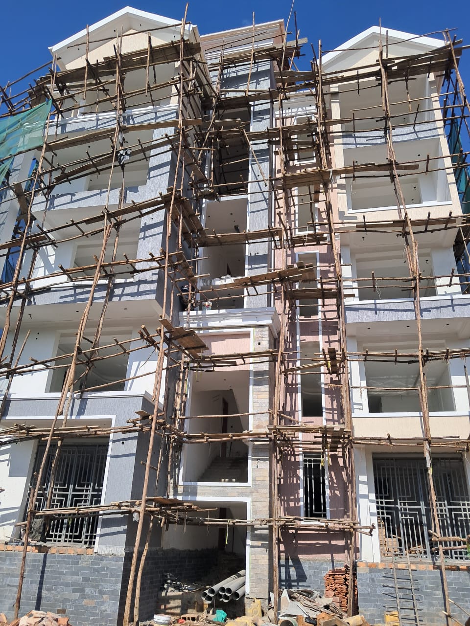 10-bed property for sale in Kisaasi