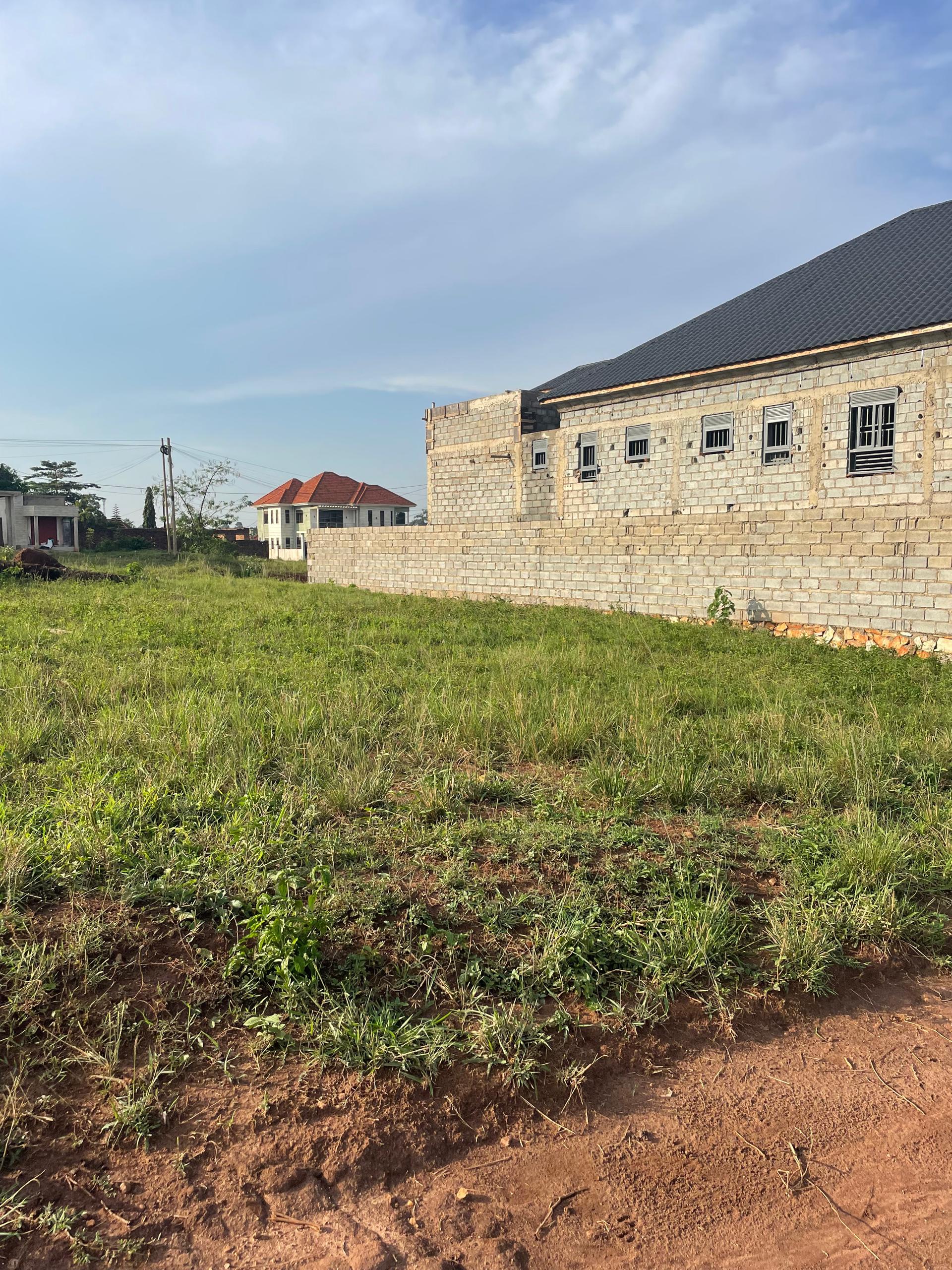 Land for sale in Buwaate