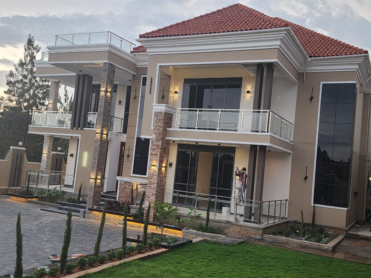 House for sale in Kira
