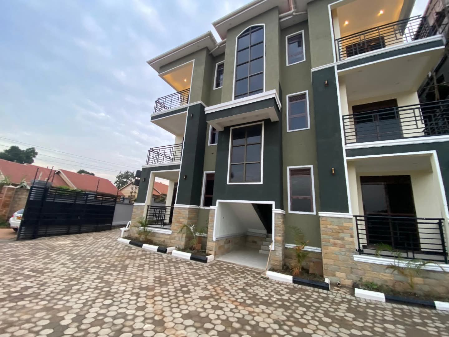Apartments for sale in Kyanja