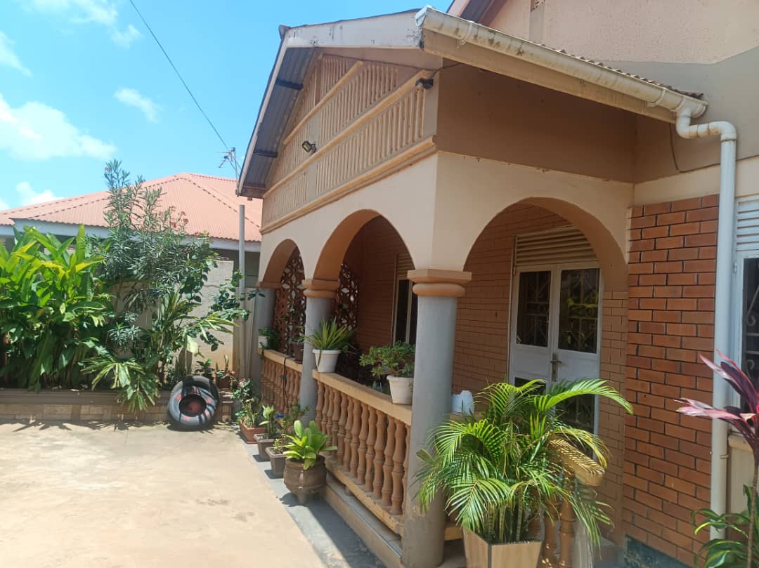3-bedroom house for sale in Seeta
