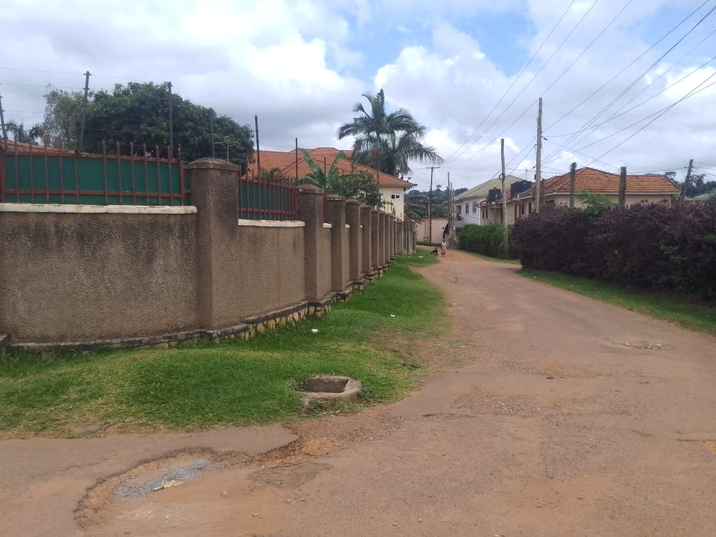 Land for sale in Kyambogo