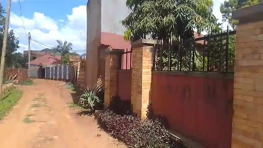 3-Bed property for sale in Mpererwe